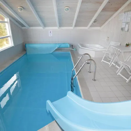 Stunning In Hjorring With Sauna Lønstrup