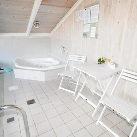 Stunning In Hjorring With Sauna Lonstrup